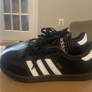 Brand New Adidas Samba Junior Size 2